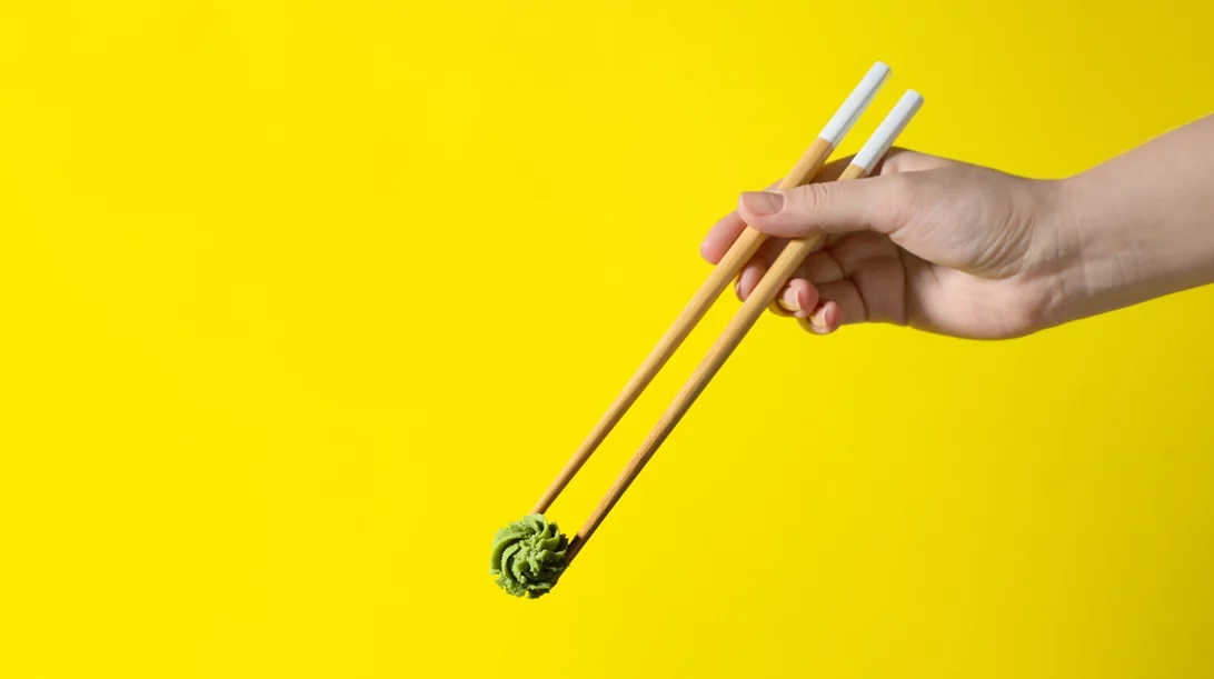 Wasabi | Τι μπορεί να προκαλέσει στον εγκέφαλό σου το συνοδευτικό του σούσι;