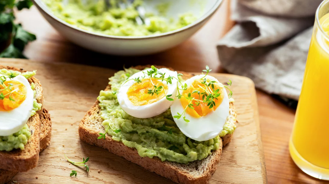 Αντί για αβοκάντο: 5 διαφορετικοί πουρέδες για το τοστ με αυγό