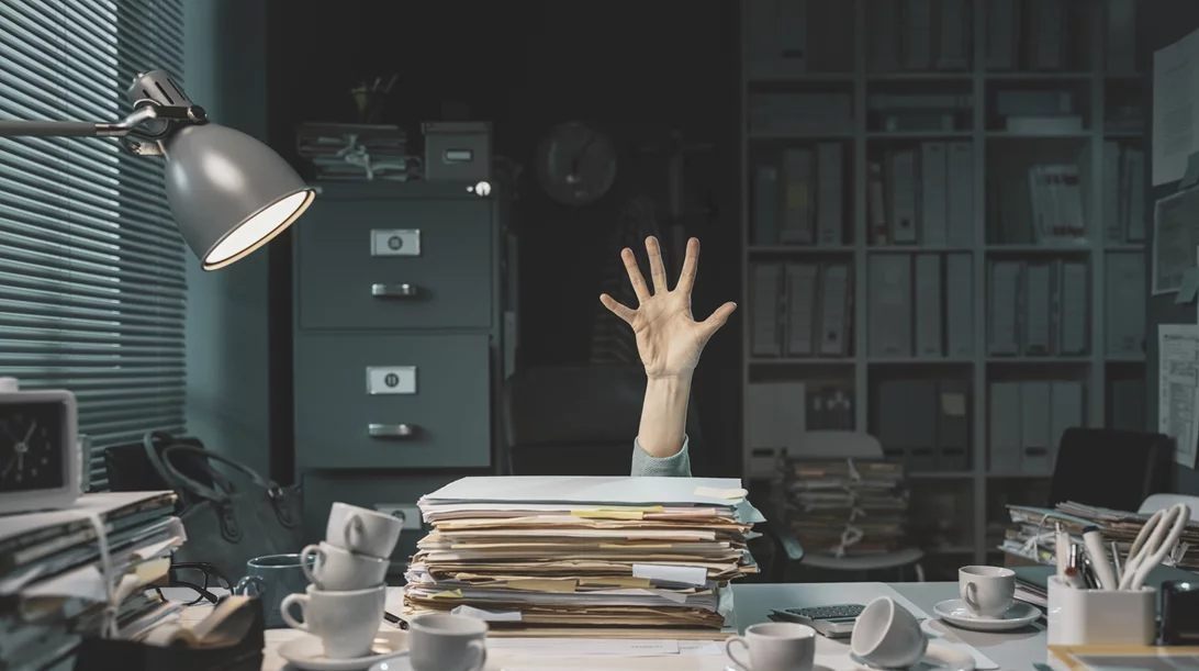 Μην αφήνεις τη δουλειά σου να σε καταβάλλει | 5 στρατηγικές