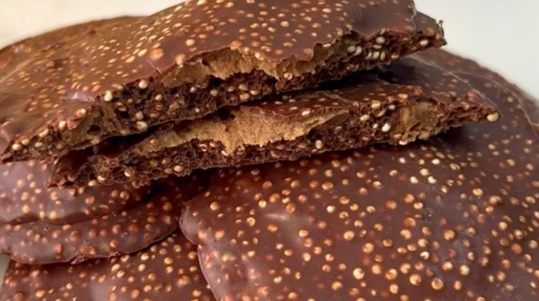 Χριστουγενιάτικες μπουκίτσες: Σοκολατάκια με κινόα και ακόμα 1 υλικό!