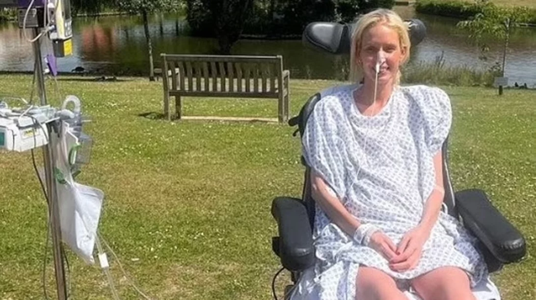 Μητέρα αποκαλύπτει το προειδοποιητικό σημάδι της θανατηφόρας ασθένειας που έμοιαζε με long Covid - την έριξε σε κώμα