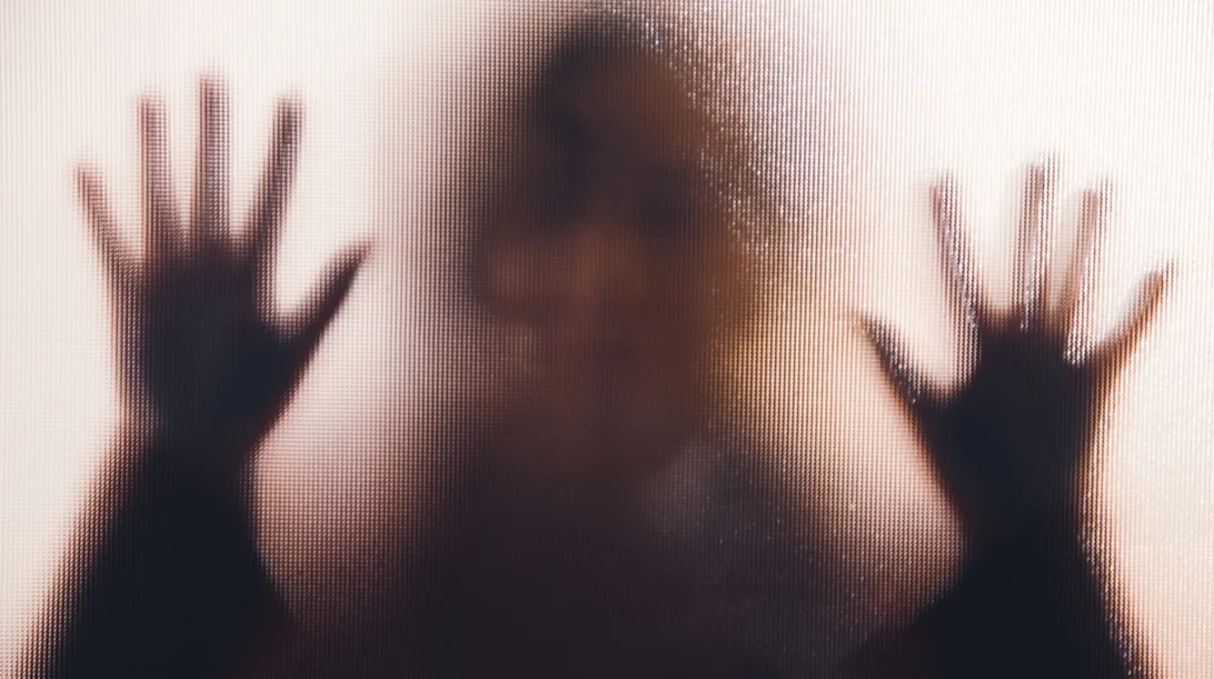 #NoExcuse: Κάθε 10 λεπτά, διαπράττεται μία γυναικτονία, σύμφωνα με τον ΟΗΕ