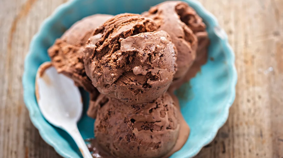 Σοκολατένιο παγωτό: Η συνταγή της διατροφολόγου για ενίσχυση της μνήμης