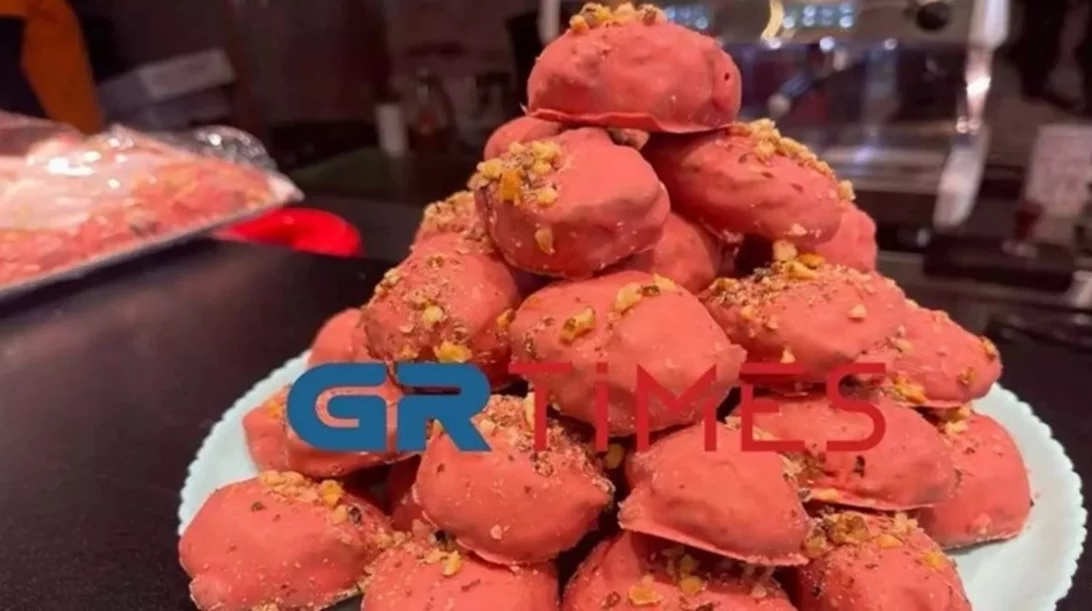 Viral τα ροζ μελομακάρονα της Θεσσαλονίκης - Κάνουν θραύση, πώς φτιάχνονται