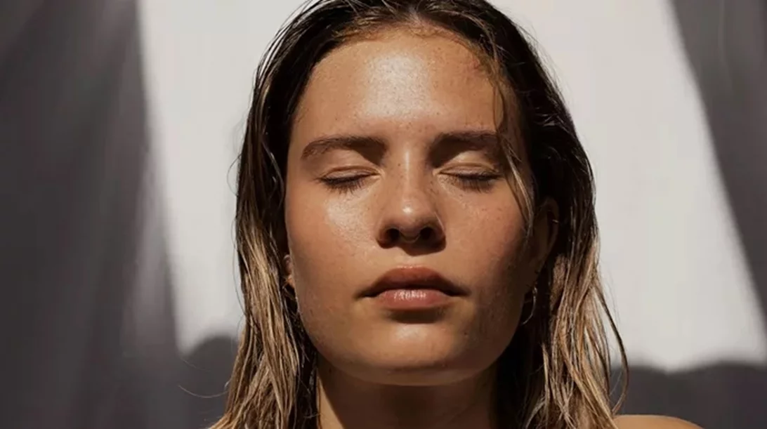 Χημικό peeling προσώπου: Η θεραπεία που καταπολεμά τις ατέλειες του δέρματος