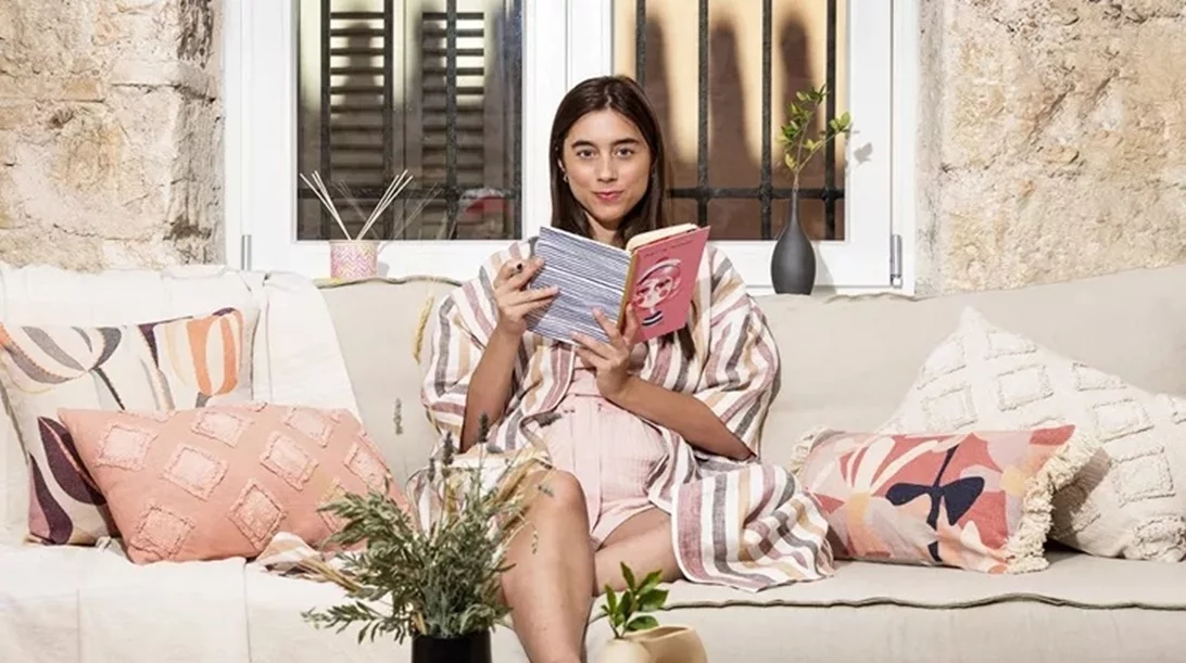 Πώς θα φέρεις το καλοκαίρι στη διακόσμηση του σπιτιού σου με εύκολους τρόπους