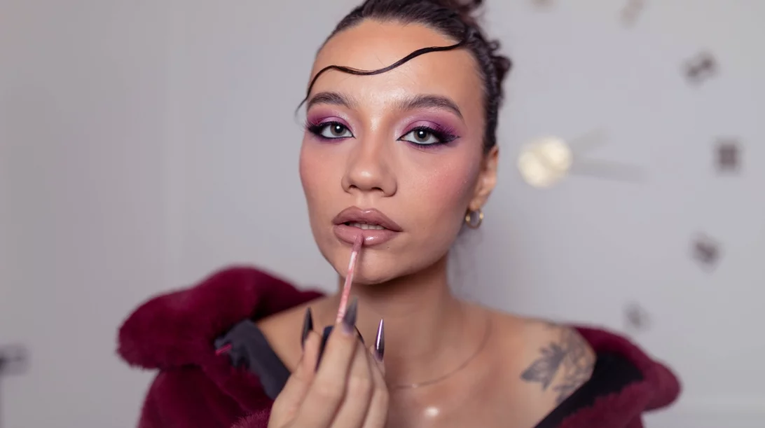 5 λιπ γκλος που θα κάνουν τα χείλη σου να λάμψουν