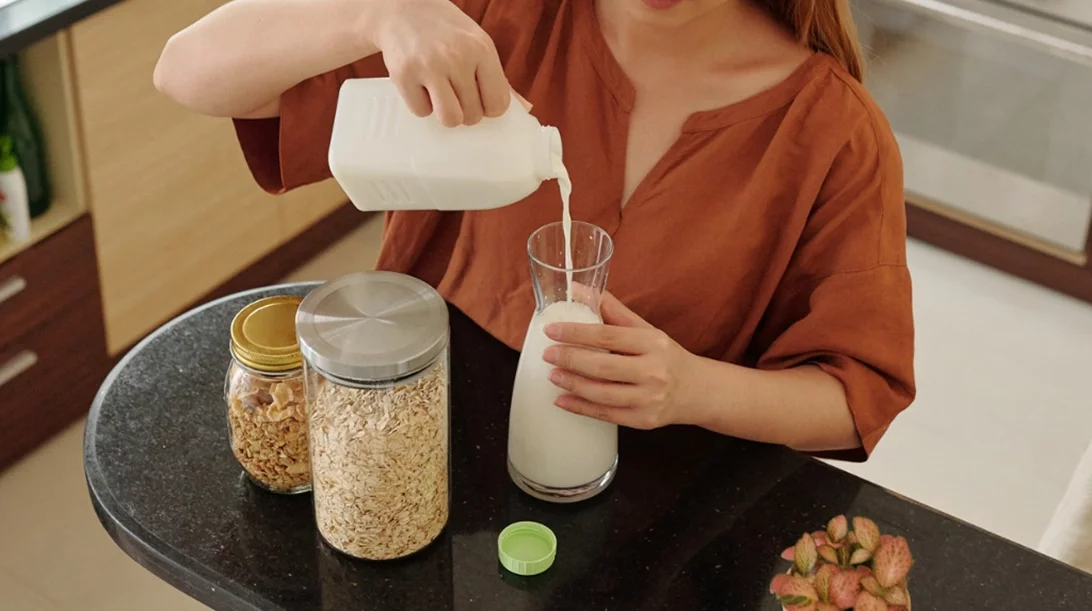 Κατσικίσιο ή αγελαδινό γάλα; Ποιο είναι πιο εύπεπτο;