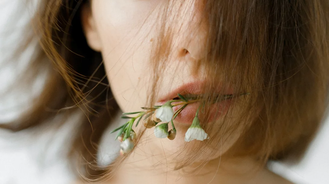 7 τροφές που εξαφανίζουν την κακοσμία στόματος