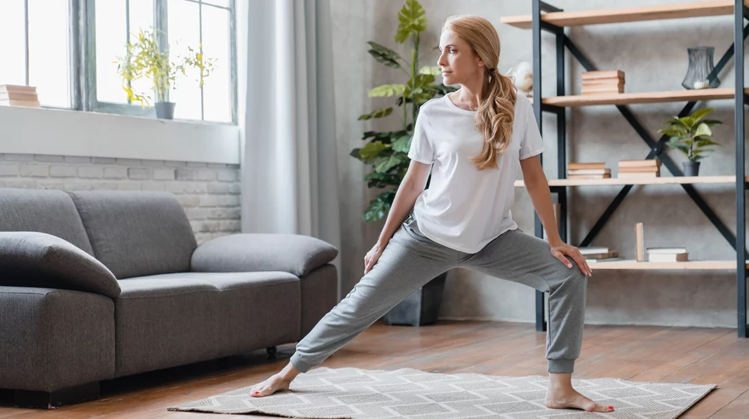 Πώς να "χτίσεις" γλουτούς χωρίς να πατήσεις καν το πόδι σου στο γυμναστήριο