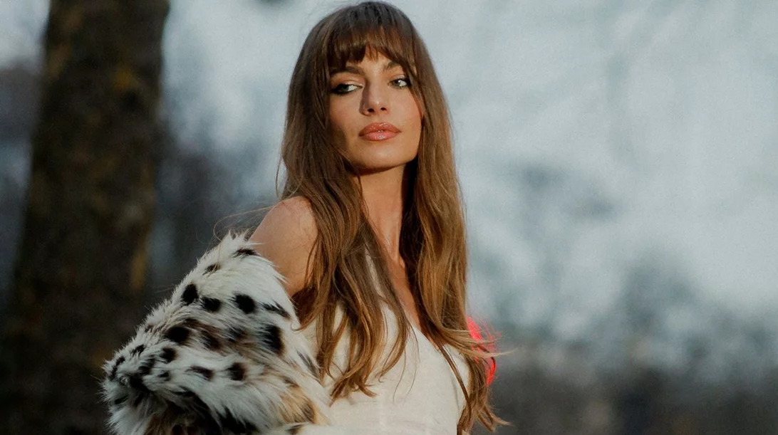 Floral & Fresh: Αυτό είναι το πολυτελές, φλοράλ άρωμα που λατρεύουν οι Γαλλίδες και έχει γίνει viral