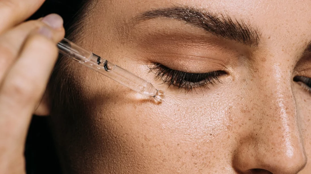 4 έλαια που θα "μεταμορφώσουν" την επιδερμίδα του προσώπου σου