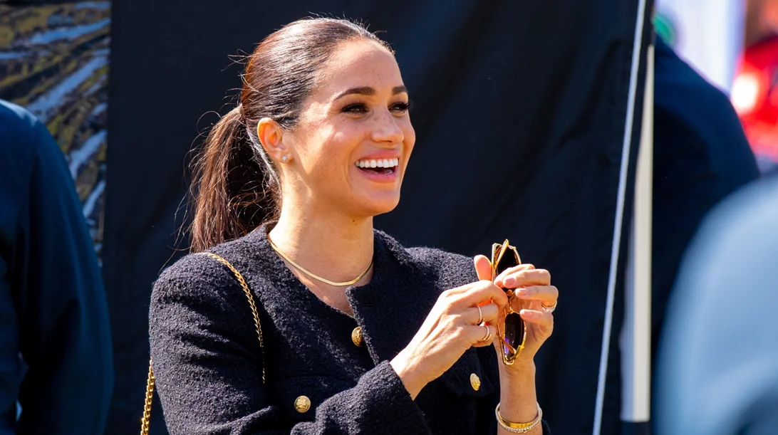 Meghan Markle: To αγαπημένο της body oil κατά των ραγάδων δεν κοστίζει πάνω από 15 ευρώ