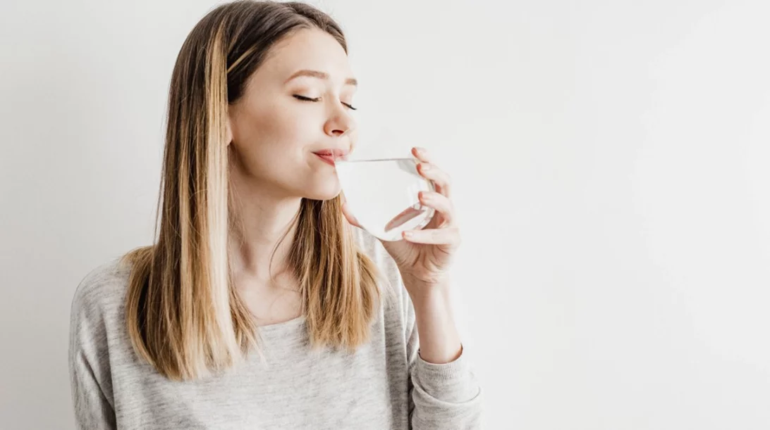 Μπορεί το ΠΟΛΥ νερό να βλάψει την υγεία μας;