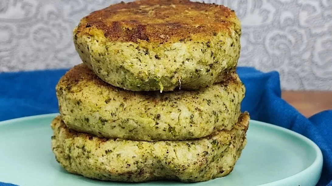 Τα πιο υγιεινά μπιφτέκια μπρόκολου - Με μόλις 3 υλικά!