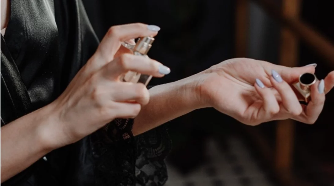 Απίστευτα αισθησιακό και φρέσκο αυτό το άρωμα κάνει ρεκόρ αναζητήσεων στο διαδίκτυο