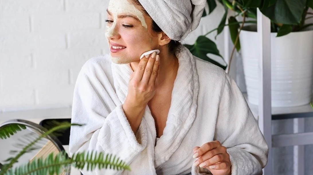 Η μάσκα που λατρεύουν όλες οι ξηρές επιδερμίδες είναι απίστευτα οικονομική