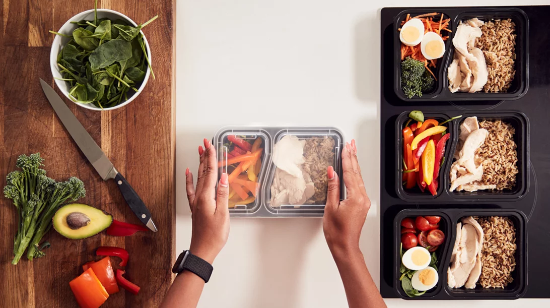 Οργανώσου εύκολα! Να πώς θα φτιάξεις την Κυριακή όλα τα γεύματα της εβδομάδας