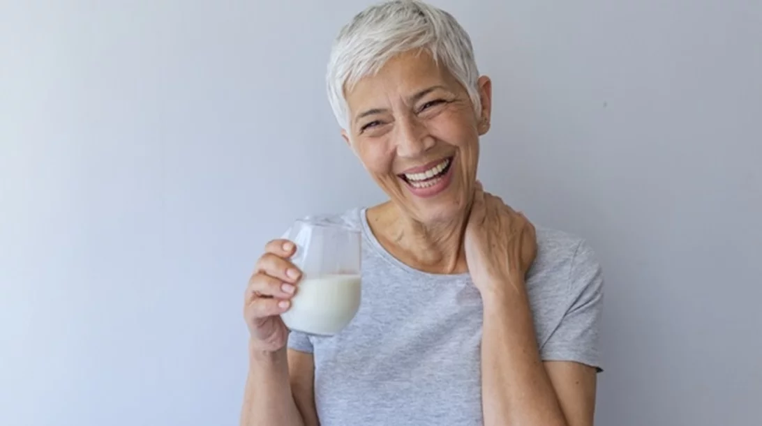 Eμμηνόπαυση: 2 τροφές για να καταναλώνεις (+ 1 που πρέπει να αποφύγεις)
