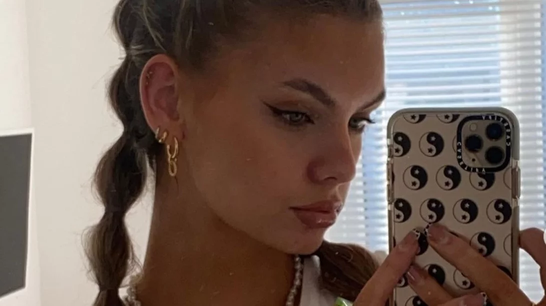 Βρήκαμε 5 ιδανικά χτενίσματα για τις bad hair days σου