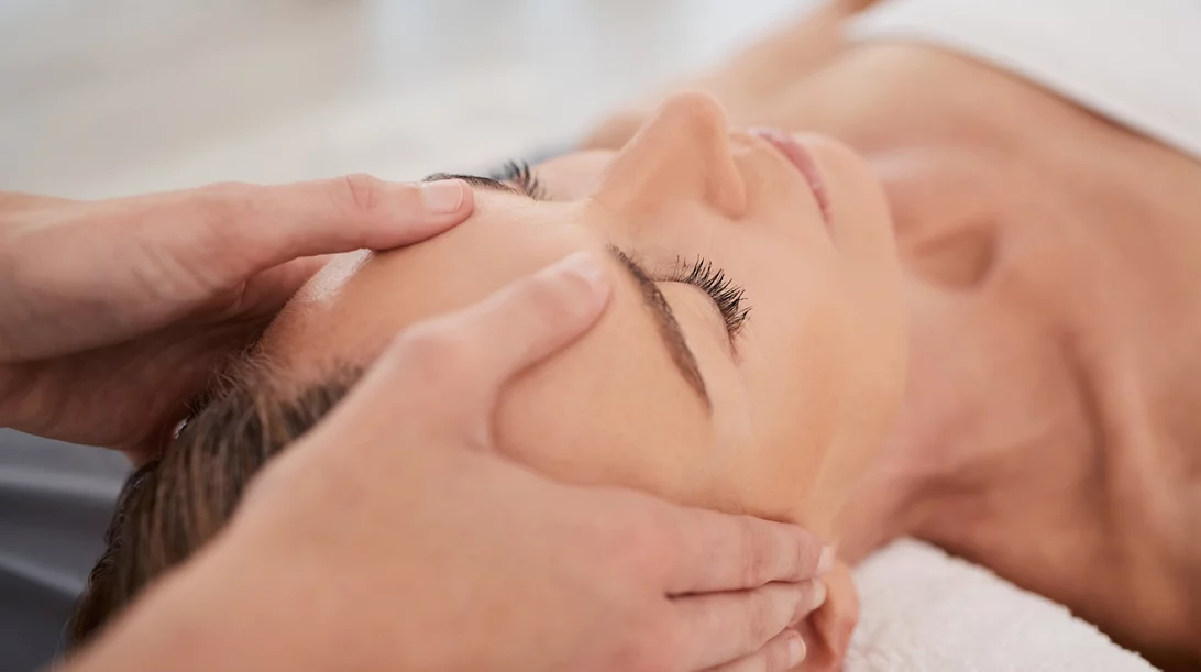 Αυτή είναι η facial θεραπεία που πρέπει να δοκιμάσεις, ASAP!