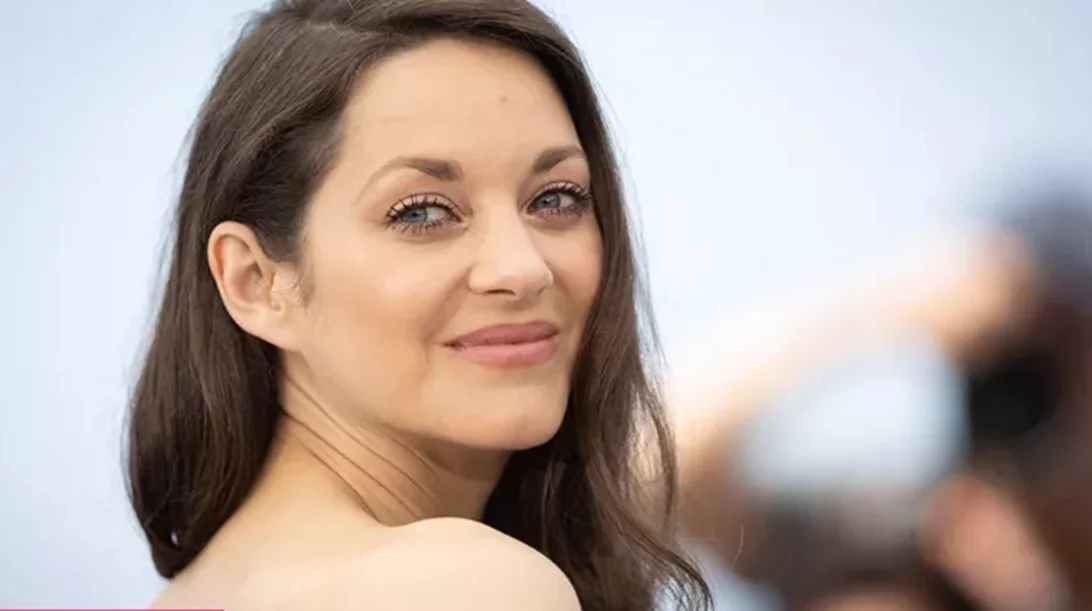 Οι 5 καλύτερες αντιρυτιδικές κρέμες που χρησιμοποιούν εντατικά οι Γαλλίδες μετά τα 40