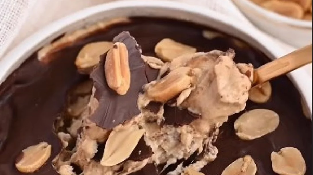 Πρωτεϊνική κρέμα Snickers: Ένα σούπερ υγιεινό και γευστικά φανταστικό σνακ