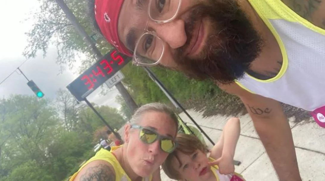 Μπορεί ένα 6χρονο παιδί να τρέξει μαραθώνιο; Η ιστορία του μικρού Ranier που δίχασε το κοινό