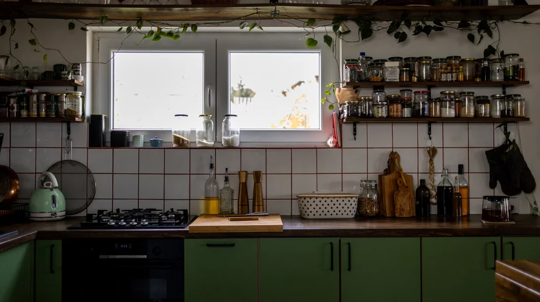 Κρύβει μικρόβια: Ένα σημείο της κουζίνας σε "δηλητηριάζει" αργά - σίγουρα δεν το έχεις σκεφτεί!