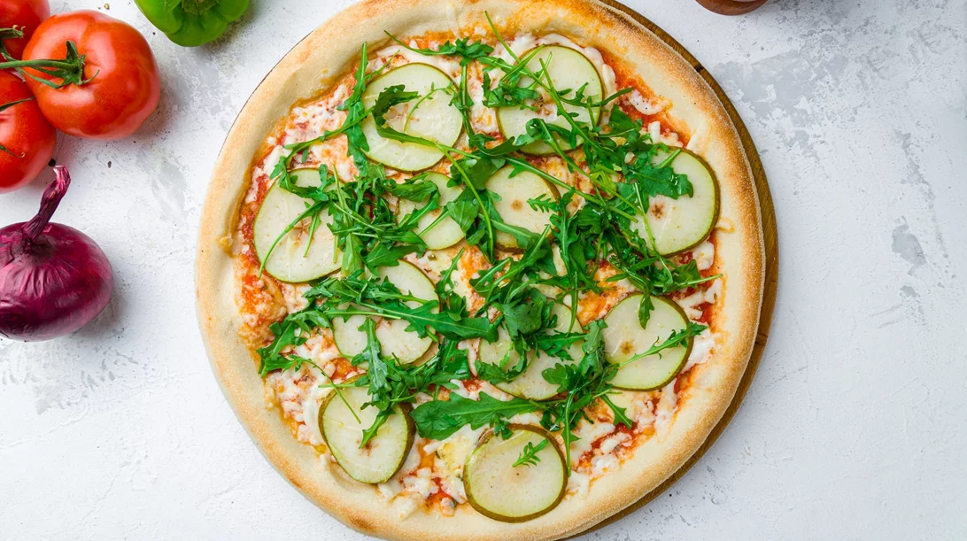 Υγιεινή μεσογειακή πίτσα: Θα την απολαμβάνεις όλο το καλοκαίρι!