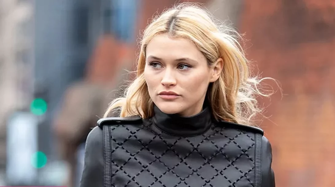 To #1 tip που ακολουθούν διαχρονικά οι Γαλλίδες για (ανεπιτήδευτα) τέλεια μαλλιά