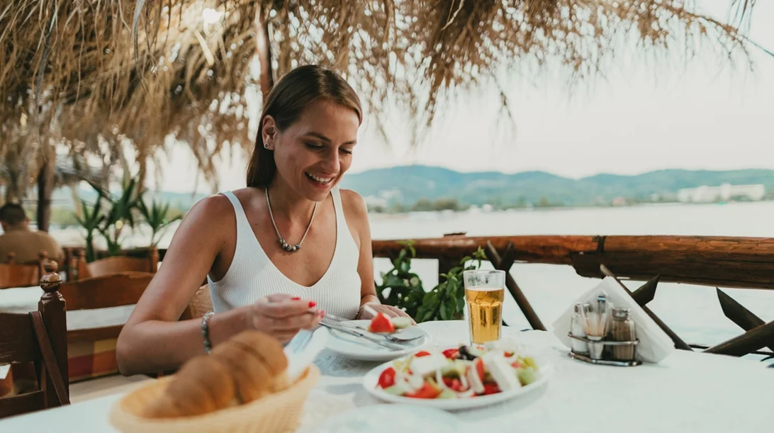 Δυσκοιλιότητα στις διακοπές; 7 τροφές για να τη νικήσεις