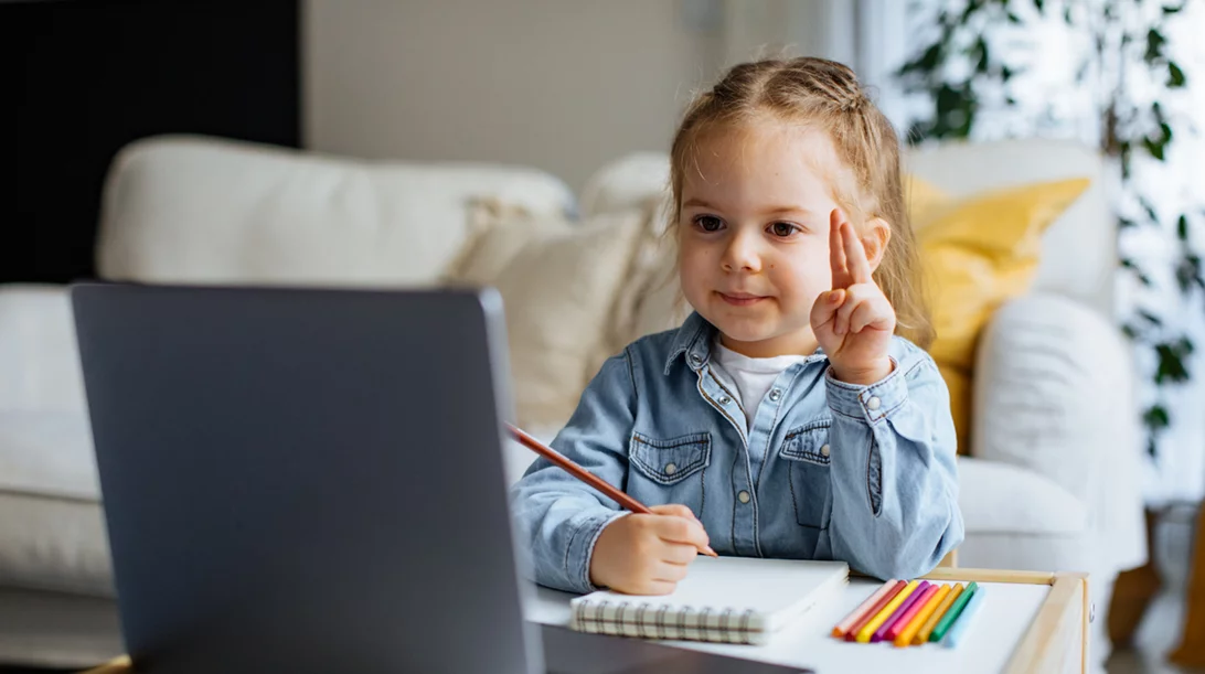 Πόσο να δώσεις το τάμπλετ ή το κινητό στο παιδί; Πότε είναι κατάχρηση;
