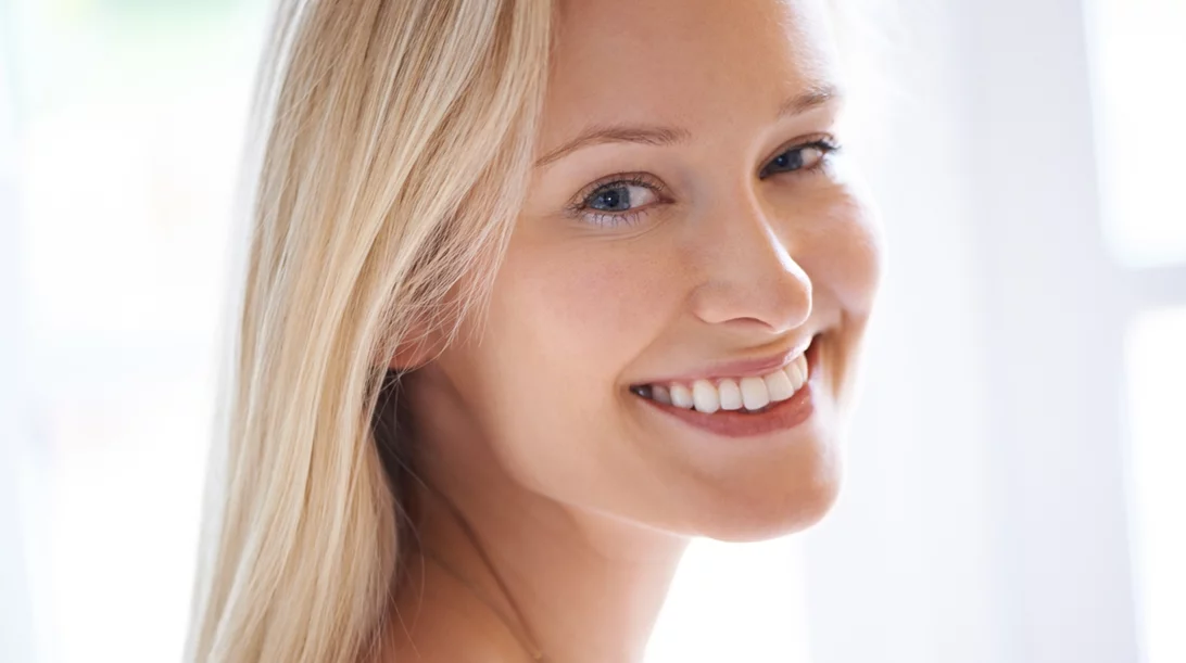 3 απλές συνήθειες που βοηθούν τις Σκανδιναβές να έχουν λαμπερή επιδερμίδα "σαν μωρού"