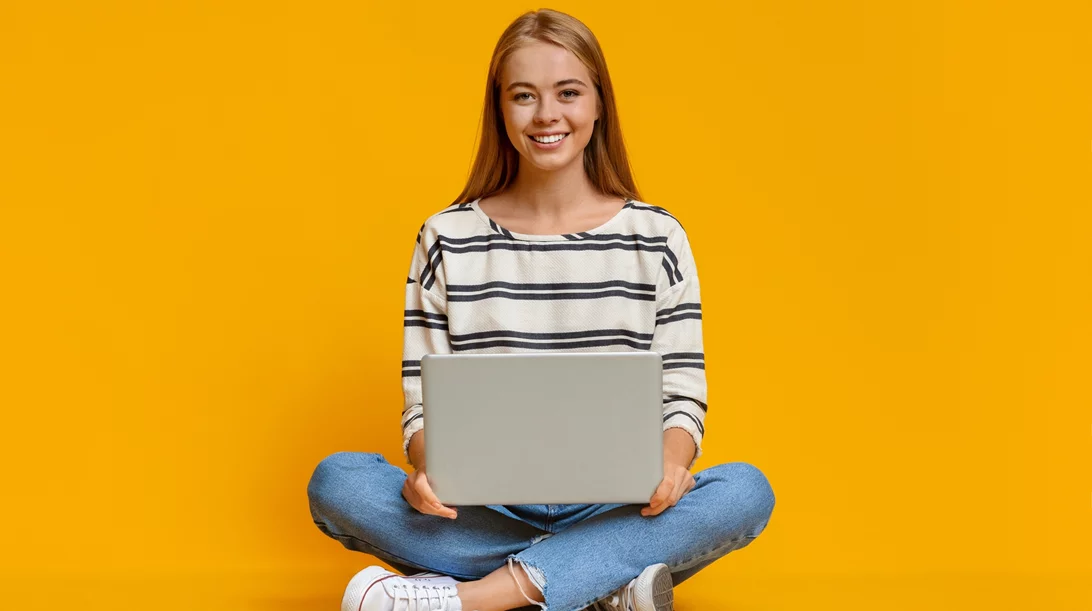 Εάν κάθεσαι έτσι δυναμώνεις όλο σου το σώμα, λένε οι ειδικοί