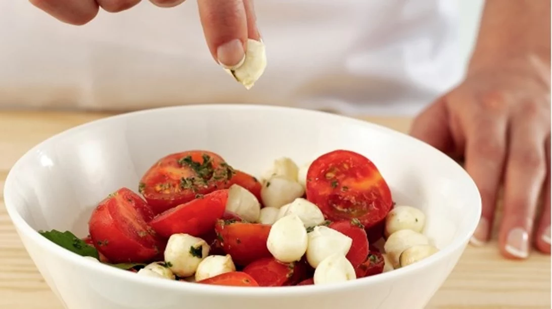 Πώς η δίαιτα MIND "ξανανιώνει" το μυαλό και καθυστερεί τη γήρανση του εγκεφάλου