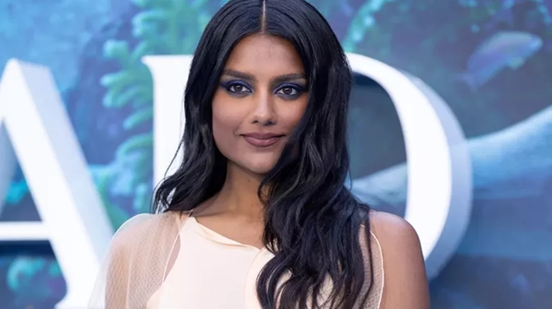 5 ιδέες μανικιούρ για να υιοθετήσεις τα "Mermaid nails", το πιο καλοκαιρινό trend νυχιών φέτος