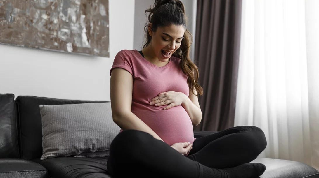 "Καούρες = πολλά μαλλιά" και άλλοι 4 μύθοι για την εγκυμοσύνη που πρέπει να σίγουρα να ξεχάσεις