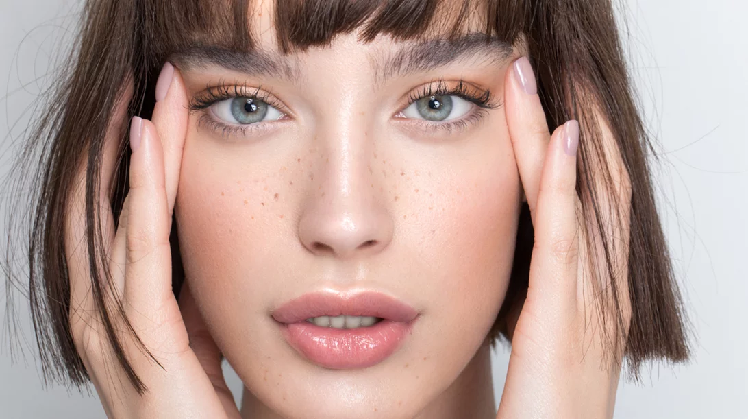 Πώς να φτιάχνεις τις αφέλειές σου εύκολα κάθε πρωί