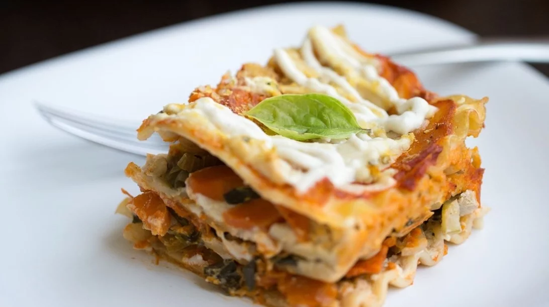 Λαζάνια με μανιτάρια σε σάλτσα ντομάτας: Χαμηλά σε θερμίδες, φουλ στην πρωτεΐνη