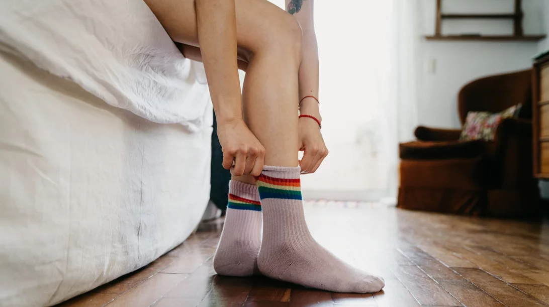 Μικροβιολόγος προειδοποιεί: Γιατί πρέπει να αλλάζεις κάλτσες κάθε μέρα