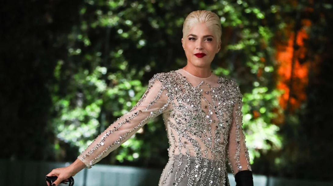 Selma Blair: Η ταλαιπωρία της μέχρι να διαγνωστεί με πολλαπλή σκλήρυνση και το μήνυμα ελπίδας