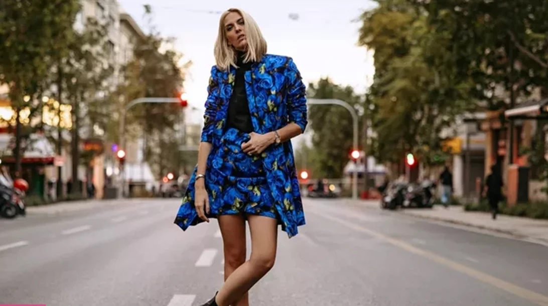 Η Μαντώ Γαστεράτου μοιράζεται στιλιστικές συμβουλές για να είσαι κομψή από το πρωί έως το βράδυ