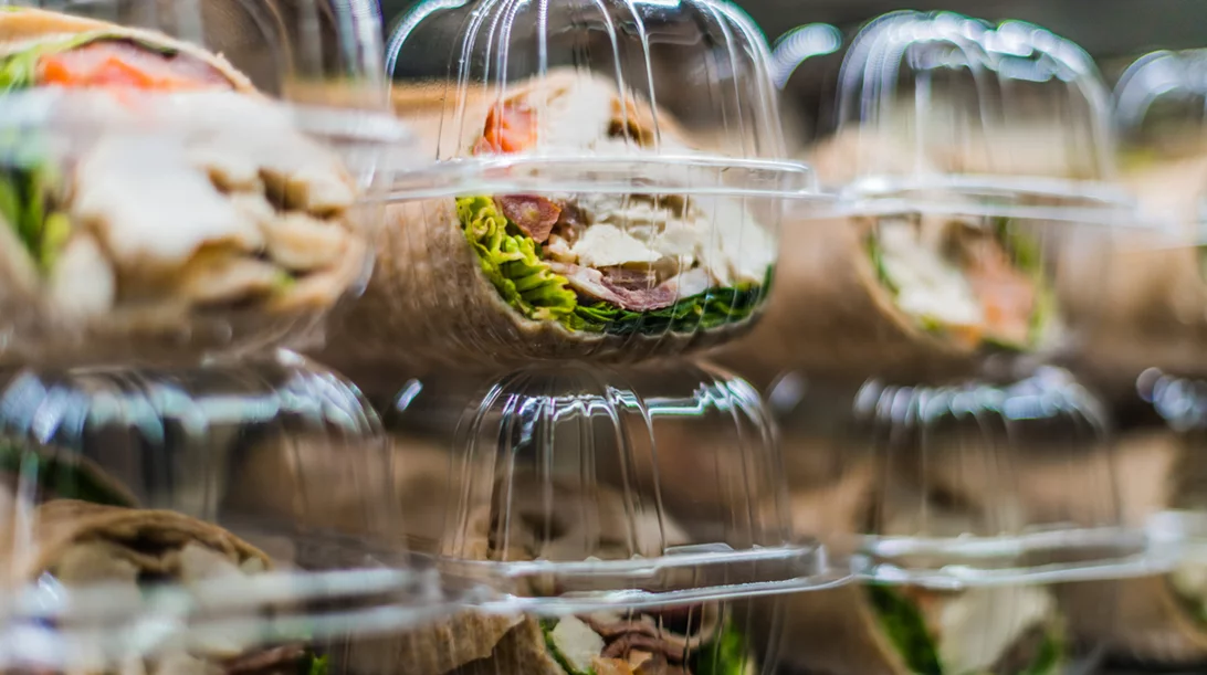 10 (ρεαλιστικοί) τρόποι για να μειώσεις την κατανάλωση των επεξεργασμένων τροφίμων