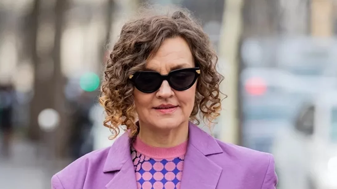 Μετά τα 50: 3 λάθη με το foundation που προσθέτουν χρόνια στην εμφάνισή σου