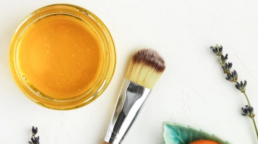 Δοκίμασε 4 διαφορετικές μάσκες προσώπου με αυγό