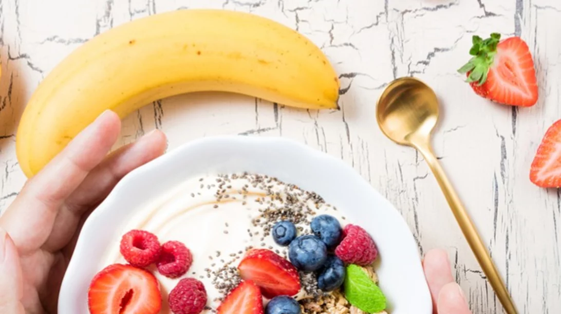 Δε σου αρέσει το γιαούρτι σκέτο; 8 διαφορετικοί τρόποι για να το απολαύσεις