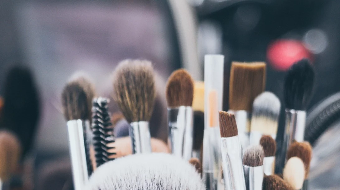 Ο απόλυτος οδηγός για τα πινέλα μακιγιάζ