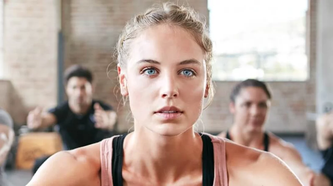 H άσκηση της Ελένης Πετρουλάκη για σφιχτούς γλουτούς