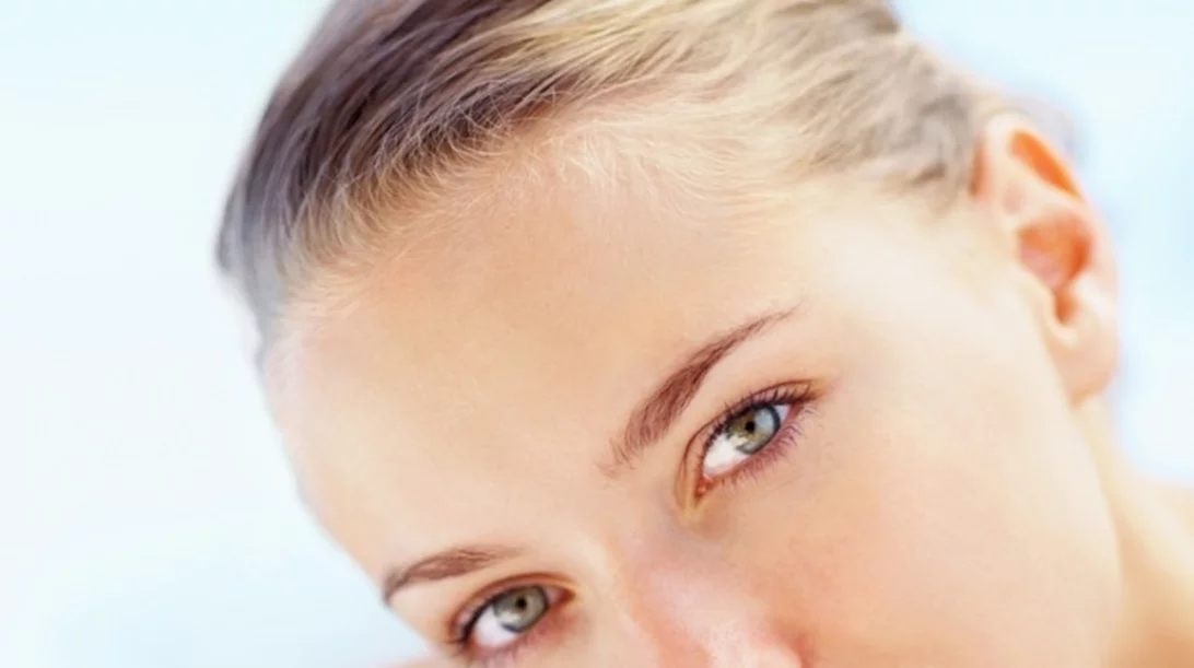 Φτιάχνουμε τη δική μας μάσκα ομορφιάς για τα μάτια με πατάτα